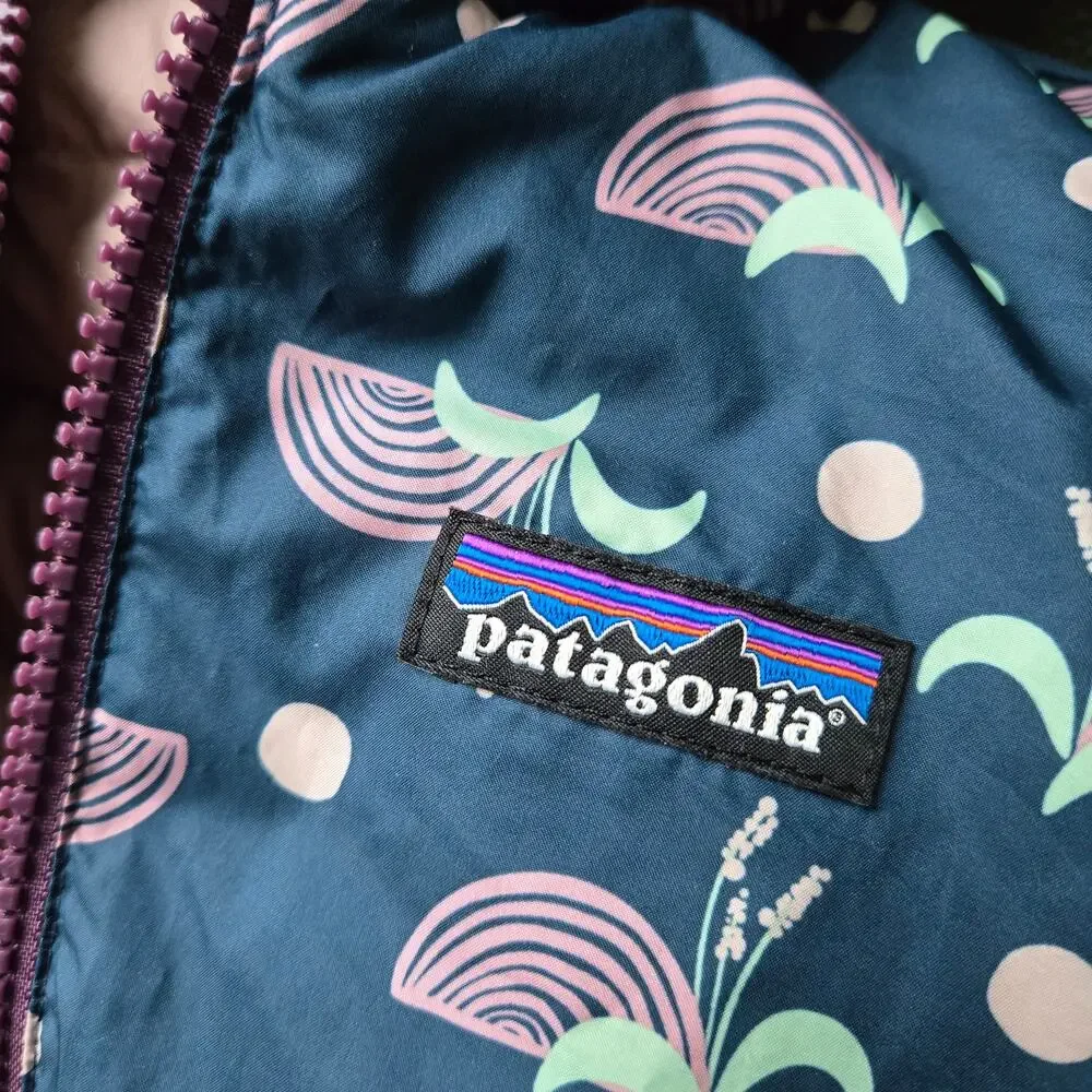 Patagonia Toddler Girls Reversible Down Sweater Jacket w Hood Pink Size 2T EUC